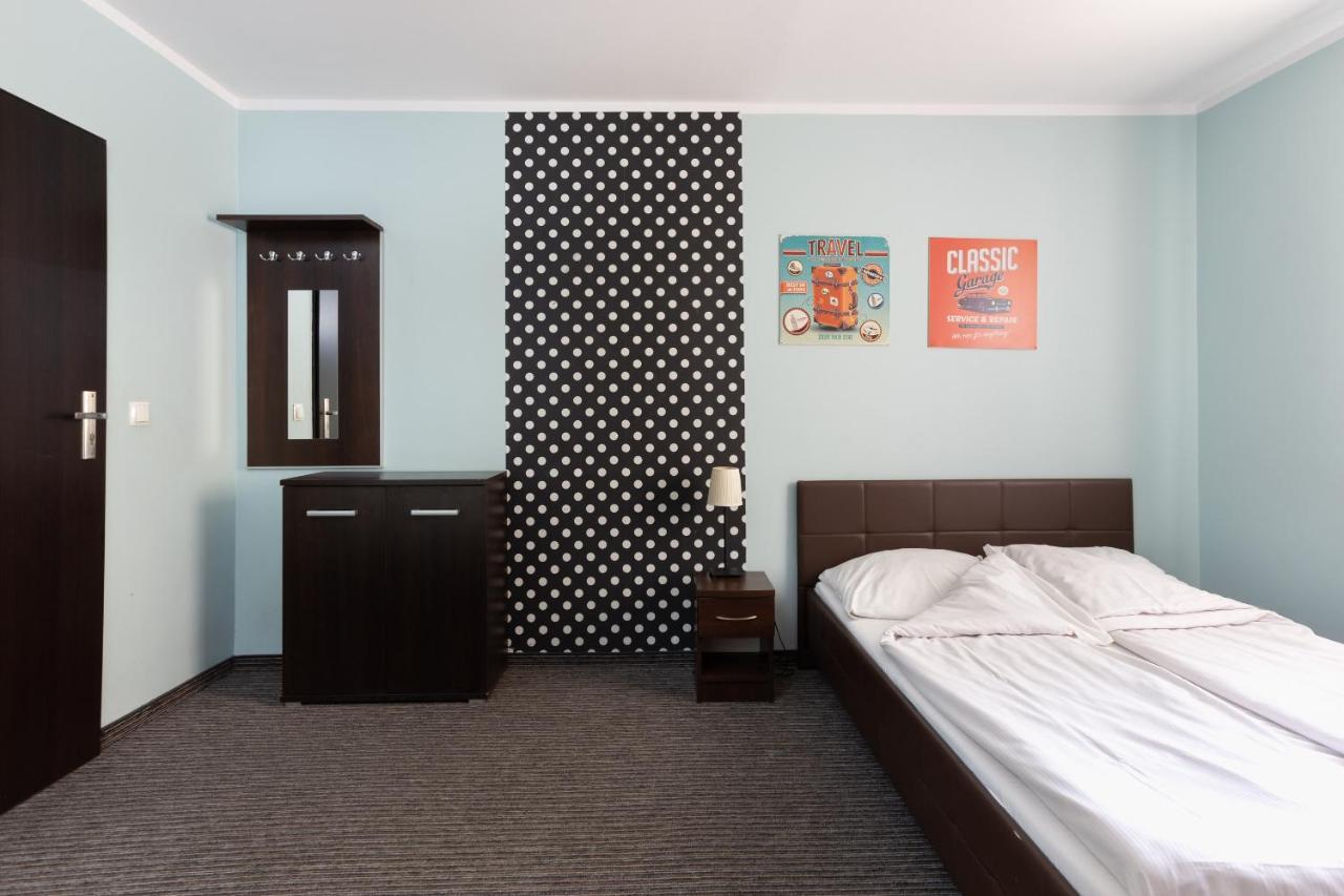 Shick Hostel Breslavia Exterior foto