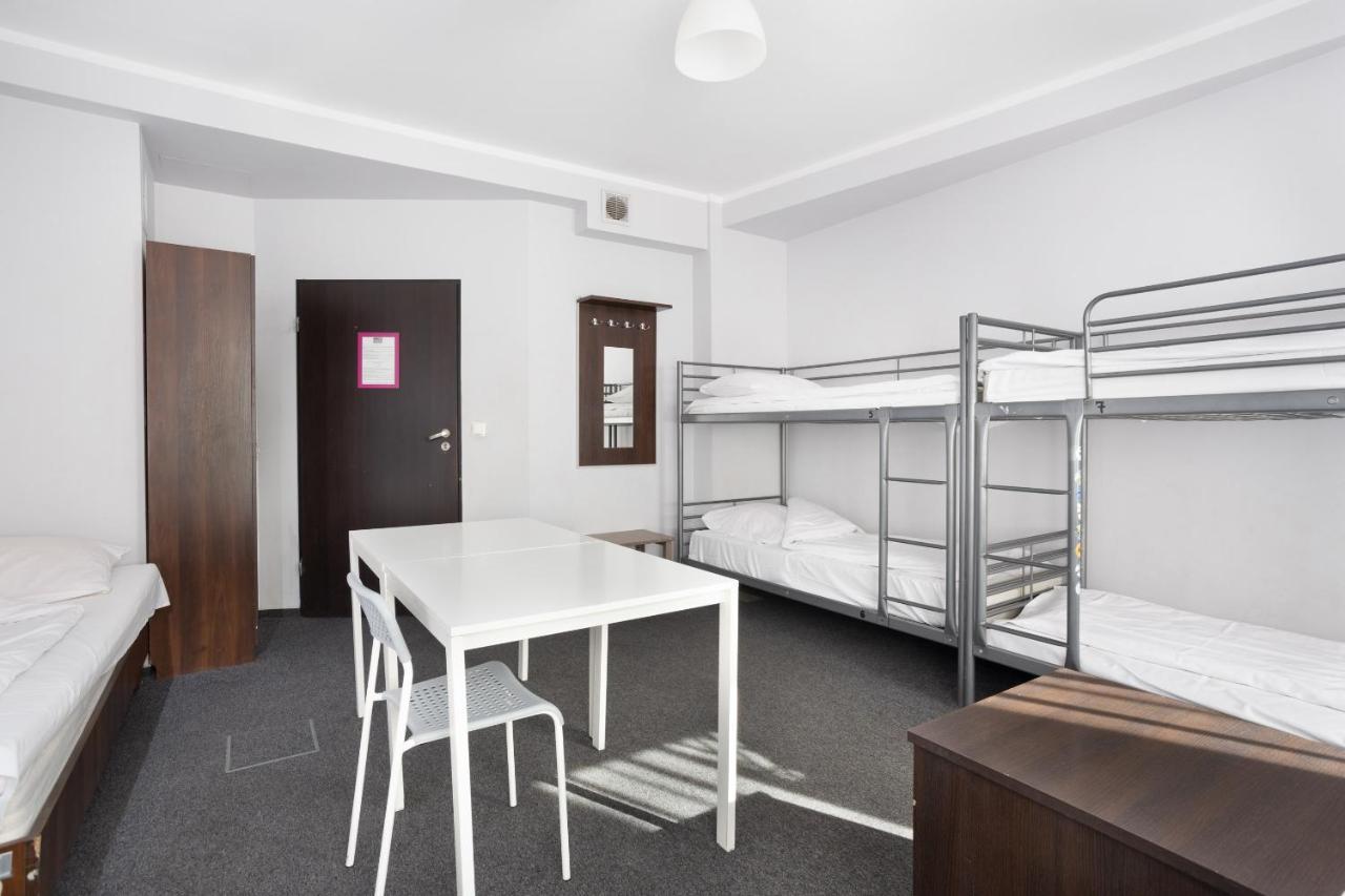 Shick Hostel Breslavia Exterior foto